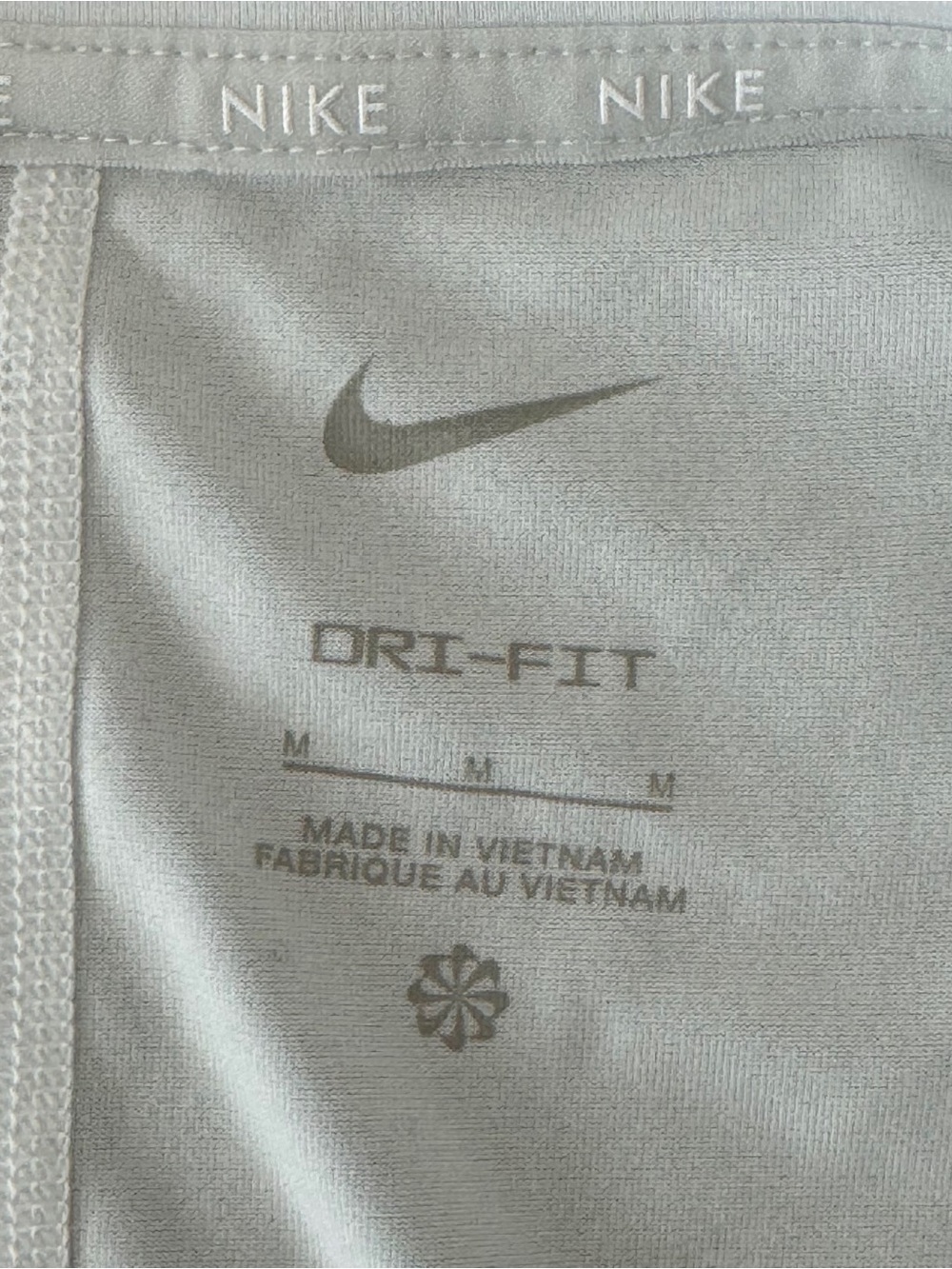 Nike White Cropped Crew T-Shirt with Black Swoosh - Picture 5 of 6